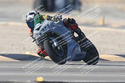 media/Sep-20-2025-Race Pace (Sat) [[d4e1b33f4d]]/Verified/Turn 2 (920am)/